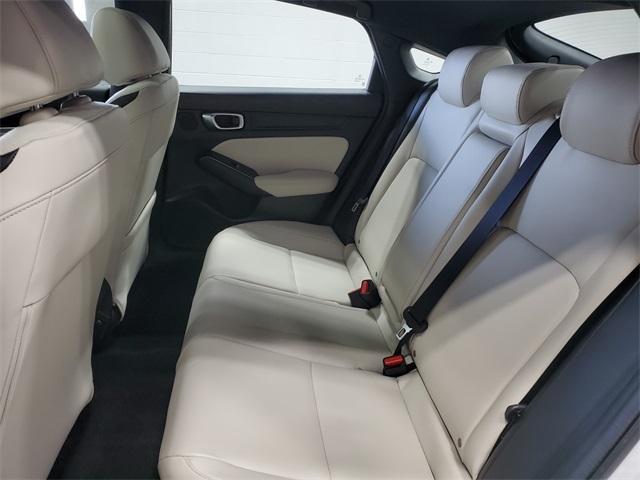 Photo of 2023 Platinum White Pearl Acura Integra