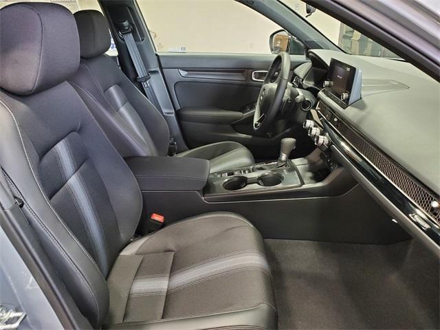 Photo of 2026 Urban Gray Pearl Honda Civic