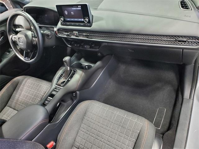 Photo of 2025 Urban Gray Pearl Honda HR-V