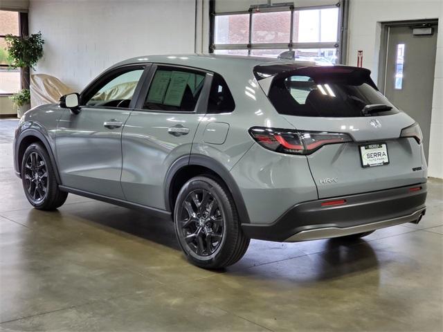 Photo of 2025 Urban Gray Pearl Honda HR-V