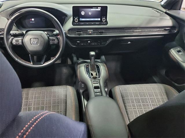 Photo of 2025 Urban Gray Pearl Honda HR-V