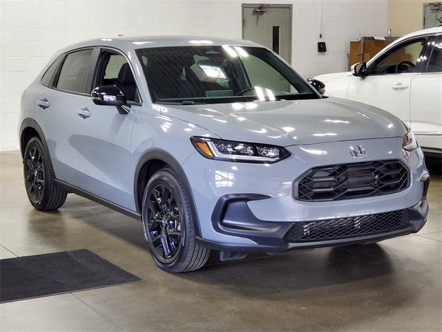 Photo of 2025 Urban Gray Pearl Honda HR-V