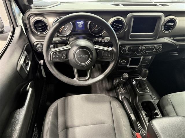 Photo of 2022 Bright White Clearcoat Jeep Wrangler Unlimited