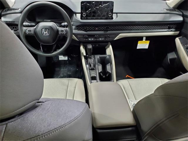 Photo of 2025 Platinum White Pearl Honda Accord