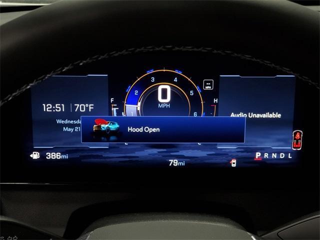 Photo of 2025 Summit White Chevrolet Traverse