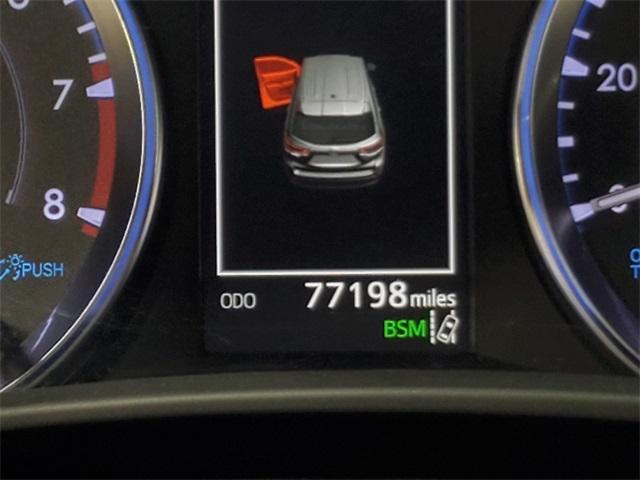 Photo of 2019 Shoreline Blue Pearl Toyota Highlander