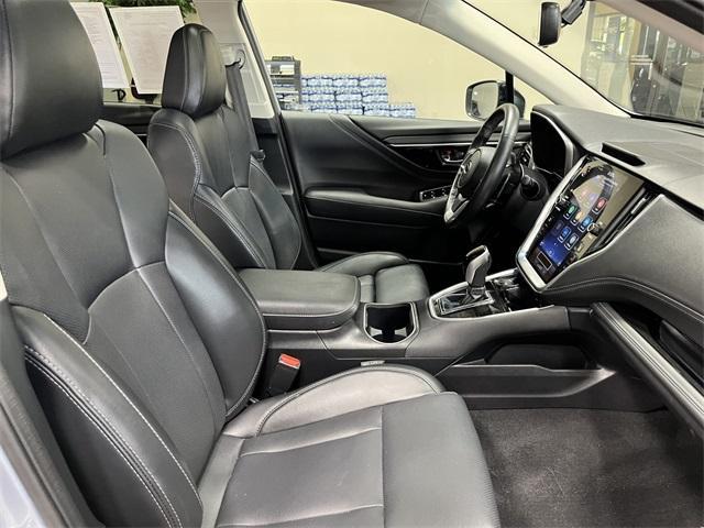 Photo of 2022 Ice Silver Metallic Subaru Outback