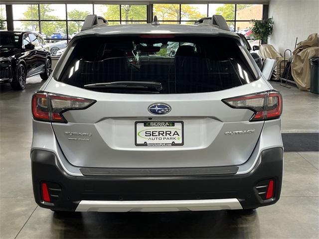 Photo of 2022 Ice Silver Metallic Subaru Outback