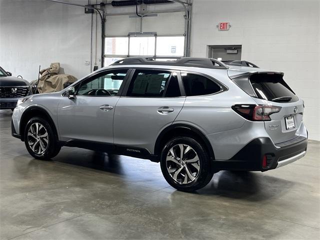 Photo of 2022 Ice Silver Metallic Subaru Outback