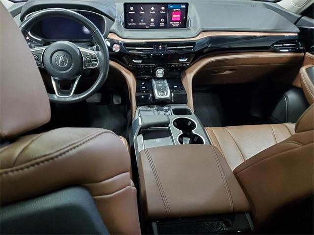 Photo of 2023 Platinum White Pearl Acura MDX