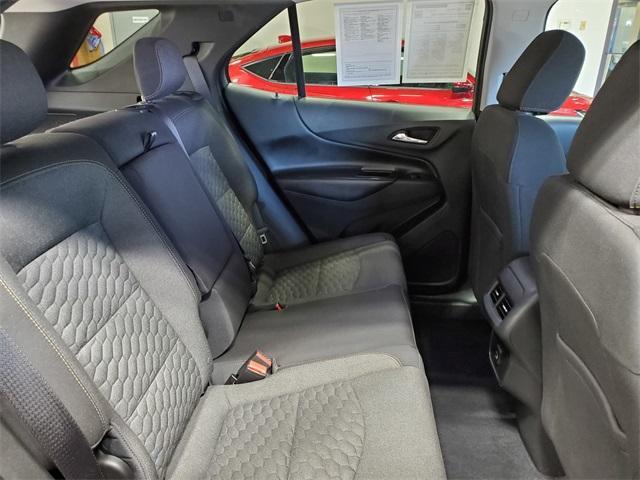 Photo of 2020 Midnight Blue Metallic Chevrolet Equinox