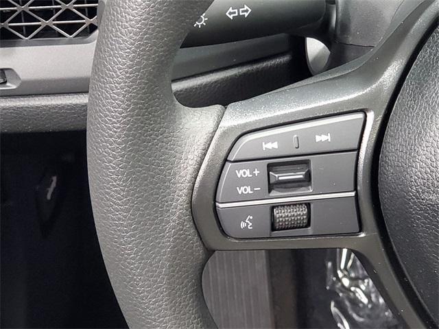 Photo of 2025 Platinum White Pearl Honda Accord