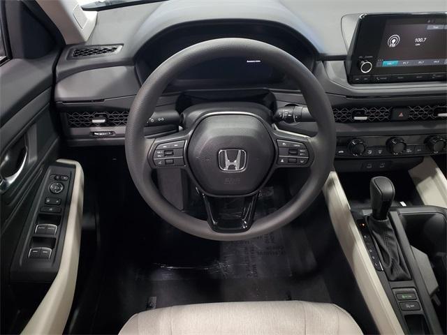 Photo of 2025 Platinum White Pearl Honda Accord
