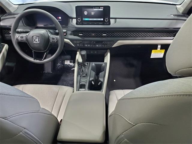 Photo of 2025 Platinum White Pearl Honda Accord