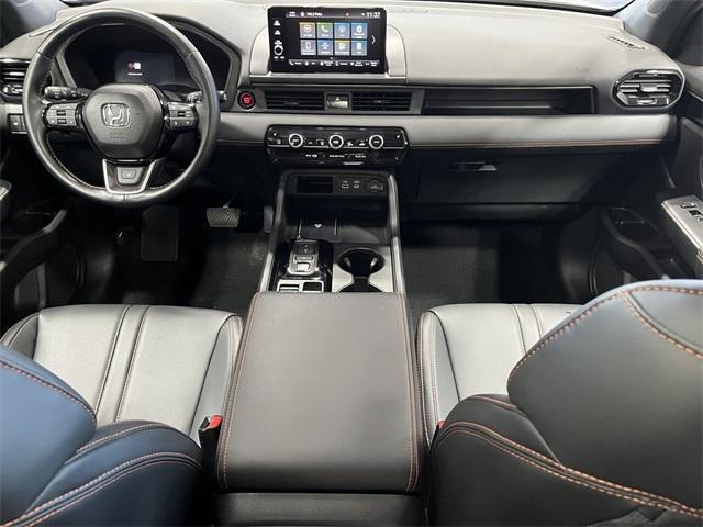 Photo of 2024 Platinum White Pearl Honda Pilot