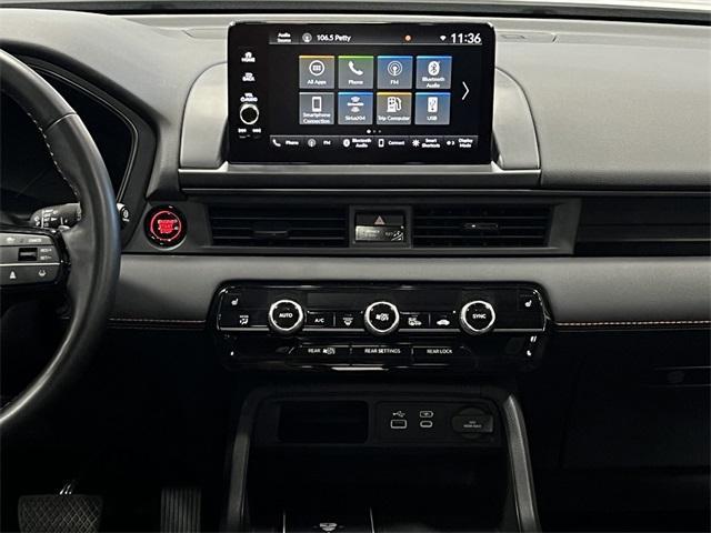 Photo of 2024 Platinum White Pearl Honda Pilot