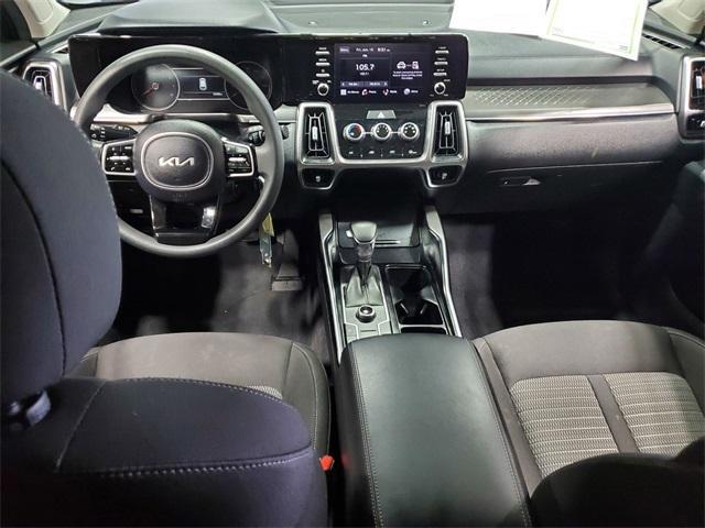 Photo of 2022 Gravity Gray Kia Sorento