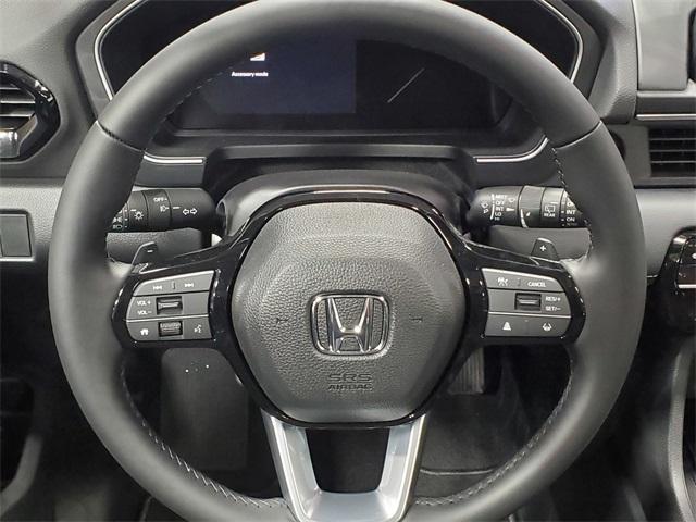 Photo of 2025 Sonic Gray Pearl Honda Pilot