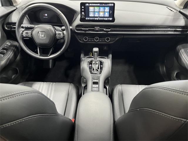 Photo of 2025 Platinum White Pearl Honda HR-V