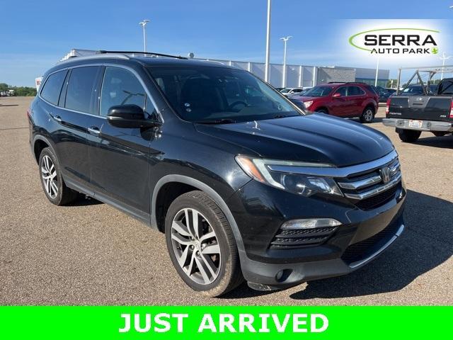 Photo of 2018 Crystal Black Pearl Honda Pilot