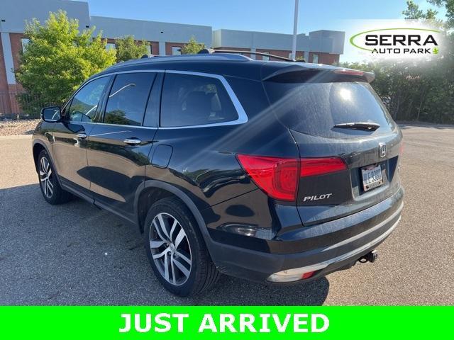 Photo of 2018 Crystal Black Pearl Honda Pilot