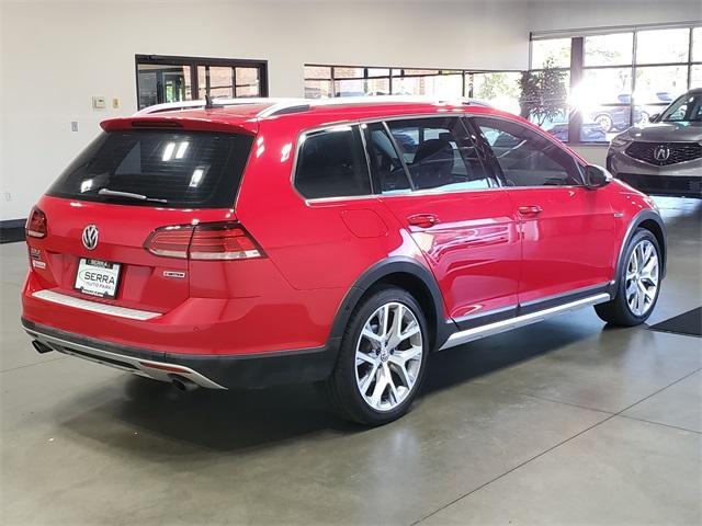 Photo of 2019 Tornado Red Volkswagen Golf Alltrack