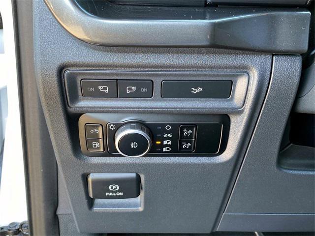 Photo of 2023 Oxford White Ford F-150