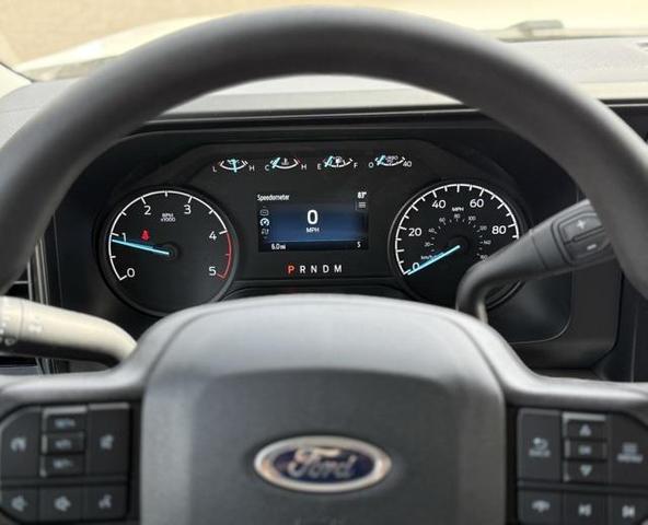 Photo of 2025 Oxford White Ford F-350
