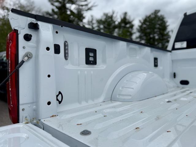 Photo of 2025 Oxford White Ford F-250
