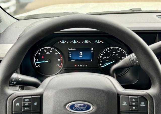 Photo of 2025 Oxford White Ford F-250