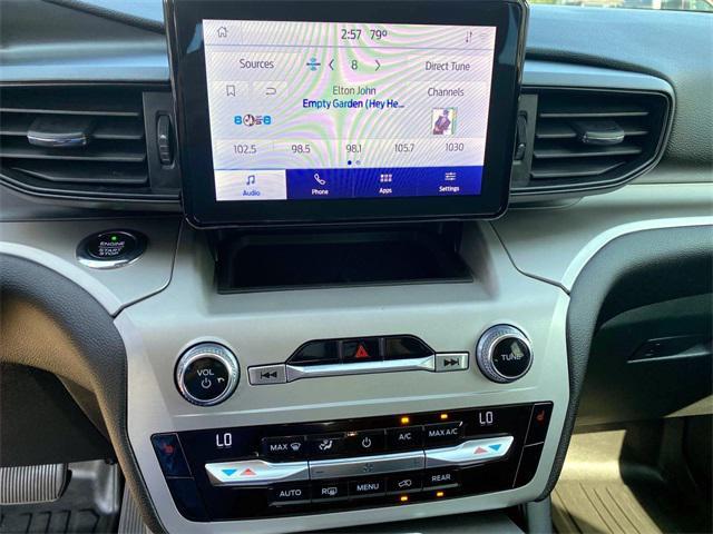 Photo of 2021 Gray Ford Explorer