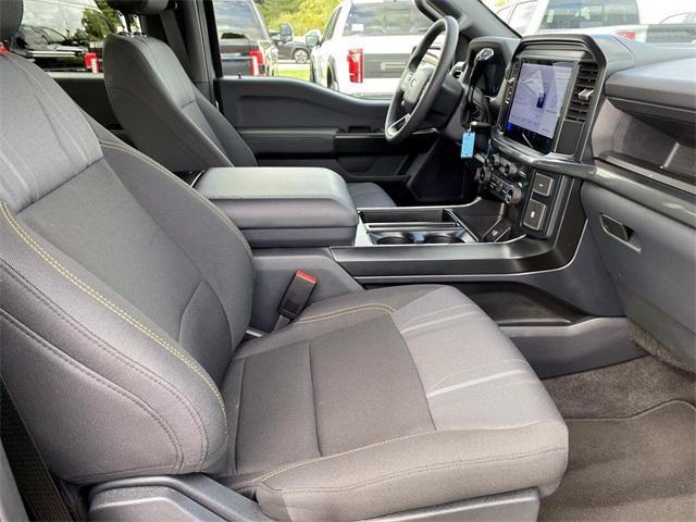 Photo of 2025 Iconic Silver Metallic Ford F-150