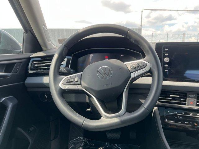Photo of 2025 Platinum Gray Metallic Volkswagen Jetta