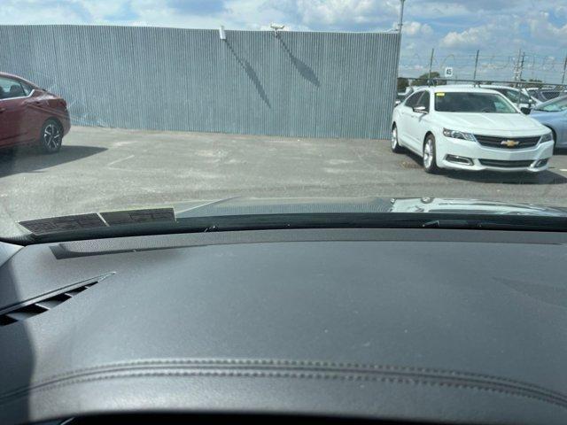 Photo of 2025 Platinum Gray Metallic Volkswagen Jetta