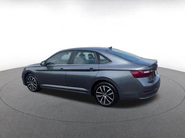 Photo of 2025 Platinum Gray Metallic Volkswagen Jetta