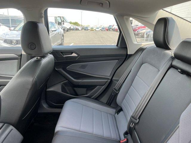 Photo of 2025 Platinum Gray Metallic Volkswagen Jetta