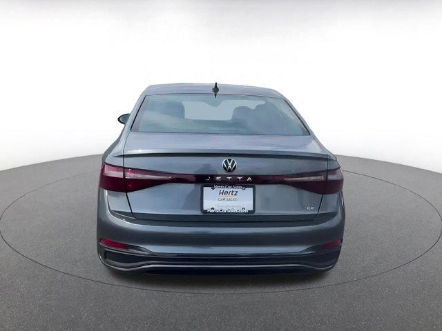Photo of 2025 Platinum Gray Metallic Volkswagen Jetta