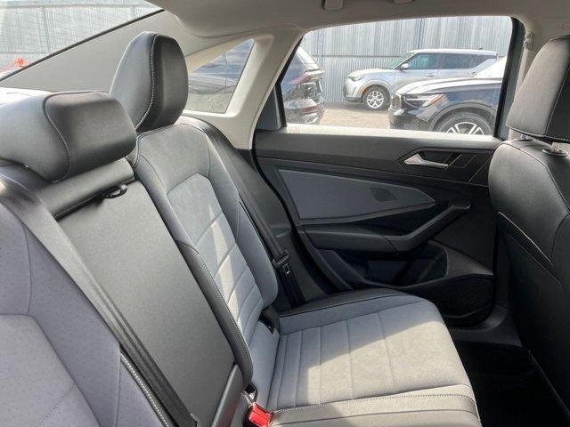 Photo of 2025 Platinum Gray Metallic Volkswagen Jetta
