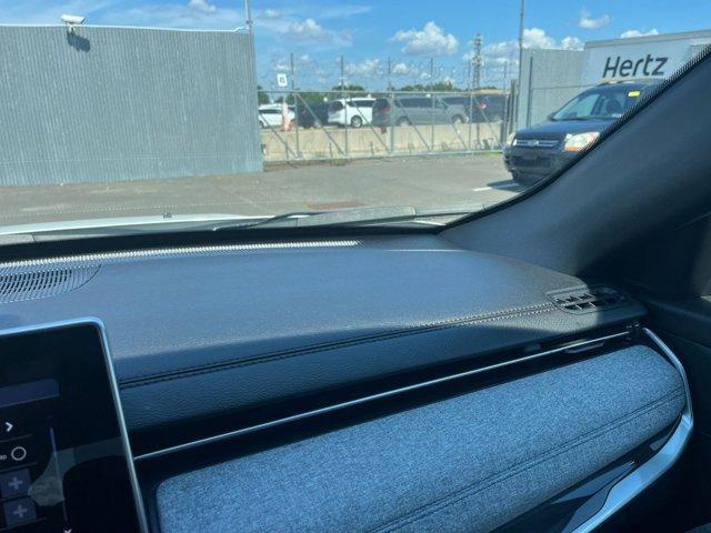 Photo of 2023 Bright White Clearcoat Jeep Compass