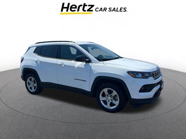 Photo of 2023 Bright White Clearcoat Jeep Compass