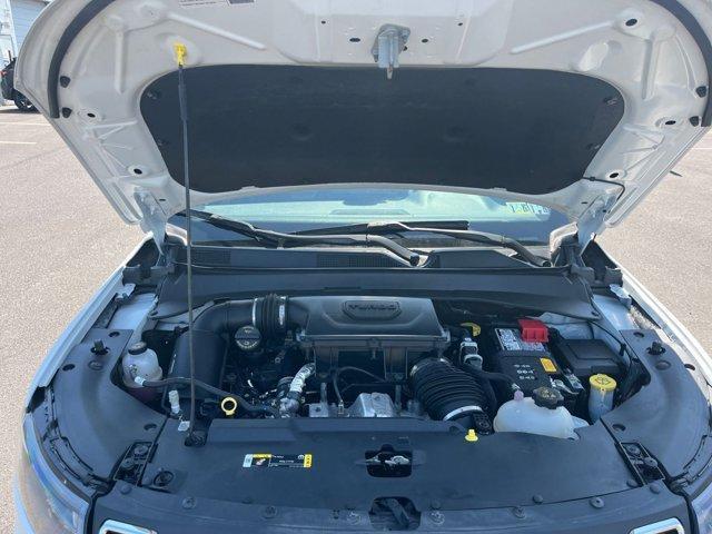 Photo of 2023 Bright White Clearcoat Jeep Compass