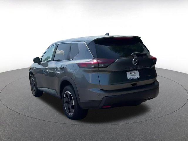 Photo of 2024 Gun Metallic Nissan Rogue