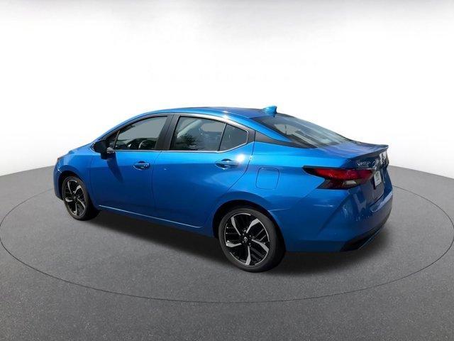 Photo of 2024 Electric Blue Metallic Nissan Versa