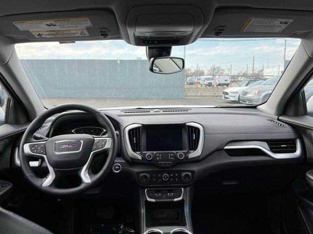 Photo of 2024 Summit White GMC Terrain