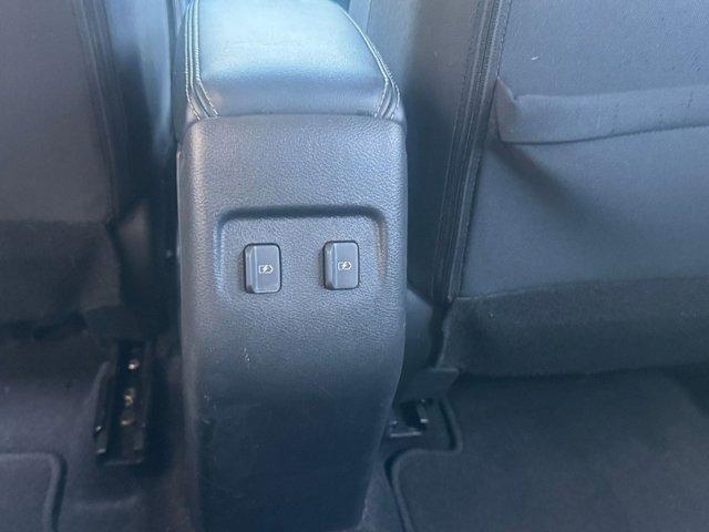 Photo of 2024 Boulder Gray Pearl Nissan Kicks