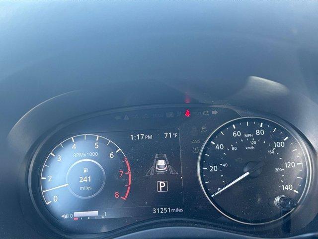 Photo of 2024 Boulder Gray Pearl Nissan Kicks
