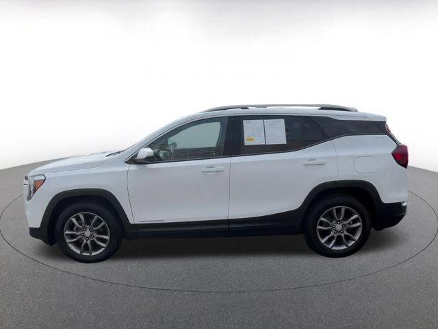 Photo of 2023 Summit White GMC Terrain