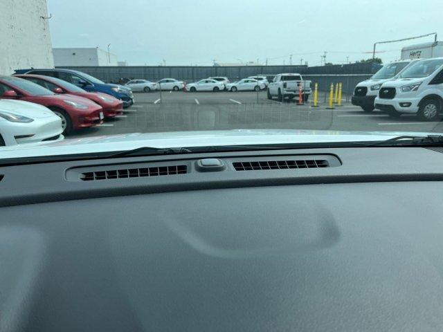 Photo of 2023 Summit White GMC Terrain