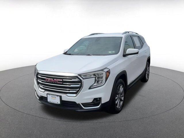 Photo of 2023 Summit White GMC Terrain