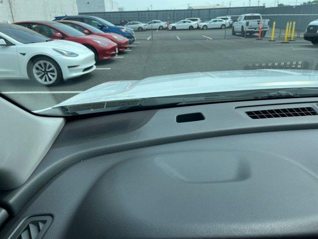 Photo of 2023 Summit White GMC Terrain